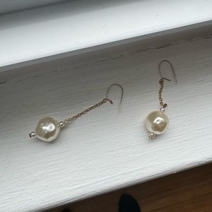 Salt water pearl earrings